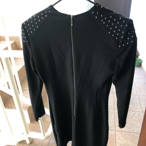 Black dress - Picture 2 of 3